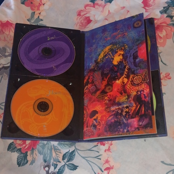 Santana CD set 3 cds Album Hard cover - Picture 1 of 7